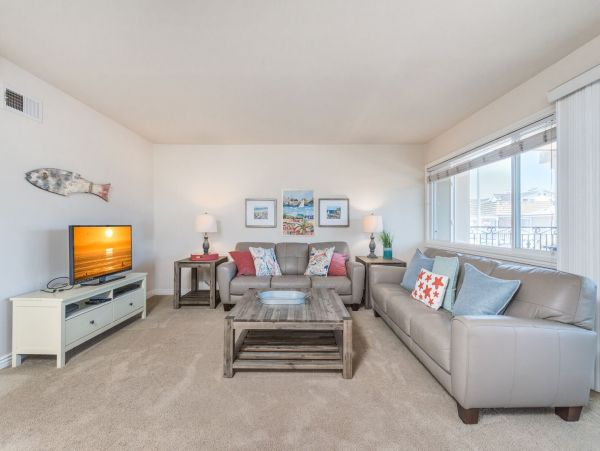 Newport Beach Home 998423