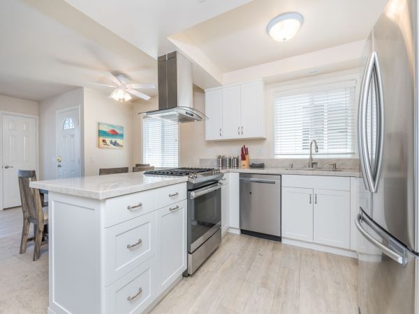 Newport Beach Home 998423