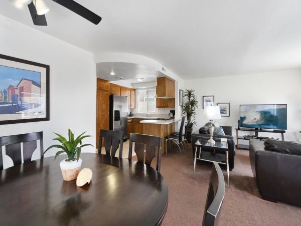 Newport Beach Home 998424