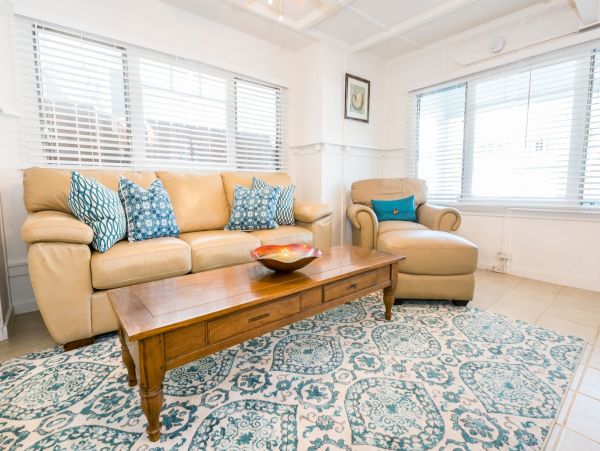 Newport Beach Home 998425