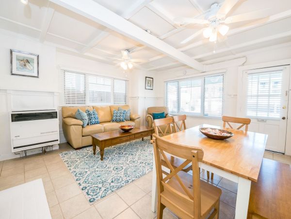 Newport Beach Home 998425