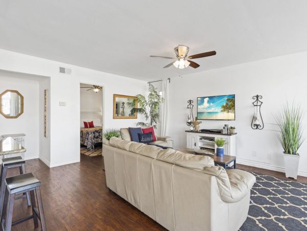 Newport Beach Home 998426