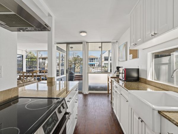 Newport Beach Home 998426