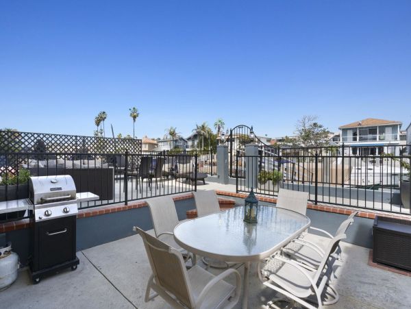 Newport Beach Home 998426