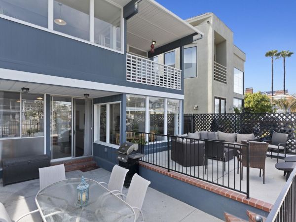 Newport Beach Home 998426