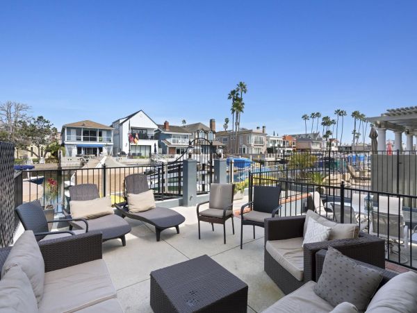 Newport Beach Home 998426