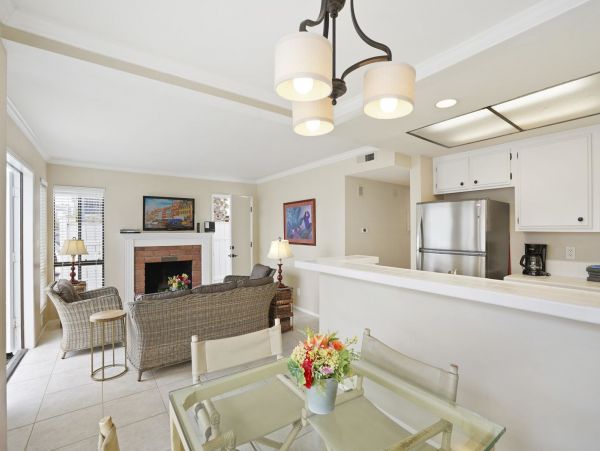 Newport Beach Home 998427
