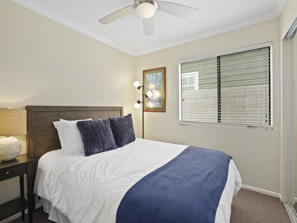 Newport Beach Home 998427