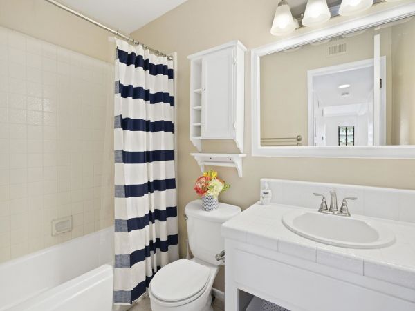 Newport Beach Home 998427