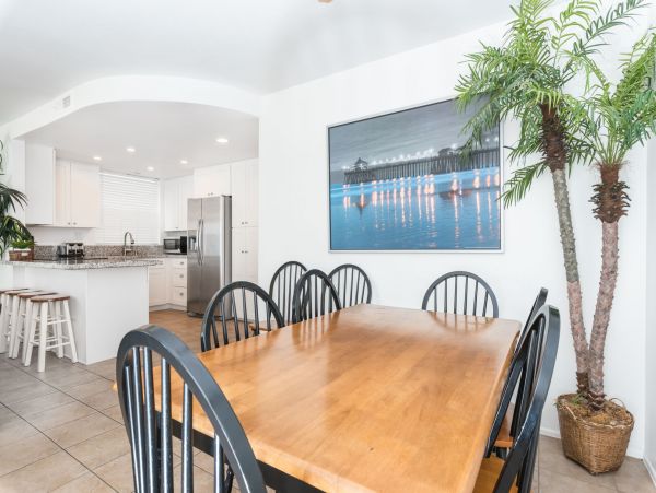 Newport Beach Home 998428