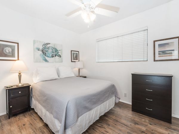 Newport Beach Home 998428