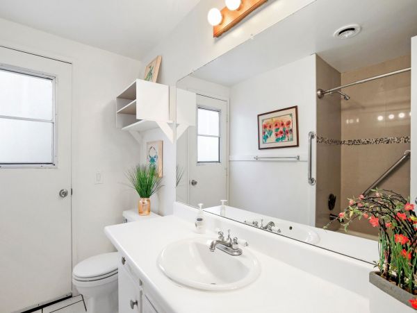 Newport Beach Home 998428