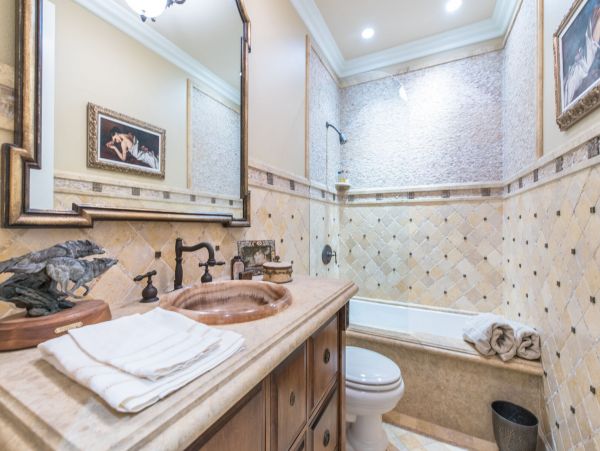 Newport Beach Home 998429