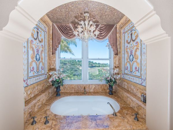 Newport Beach Home 998429