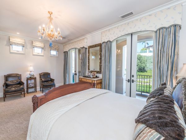 Newport Beach Home 998429