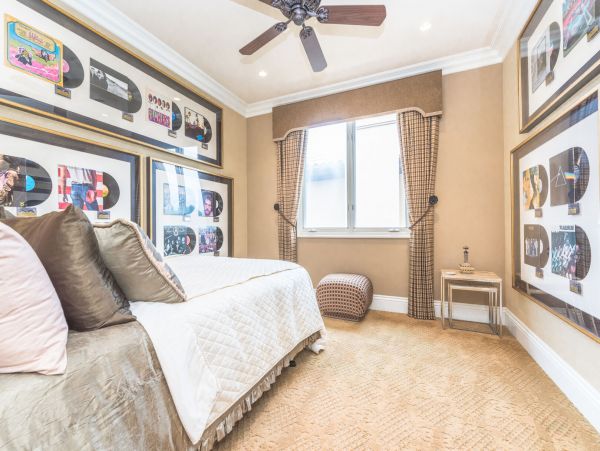 Newport Beach Home 998429