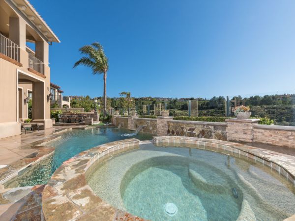 Newport Beach Home 998429