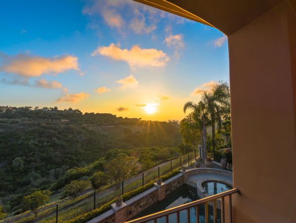 Newport Beach Home 998429