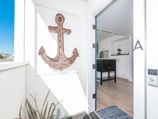Newport Beach Home 998430