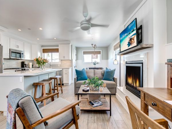 Newport Beach Home 998430