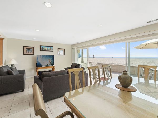 Newport Beach Condo 998431