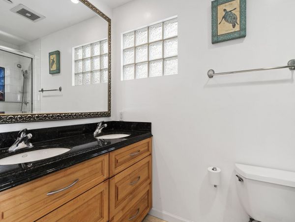 Newport Beach Condo 998431