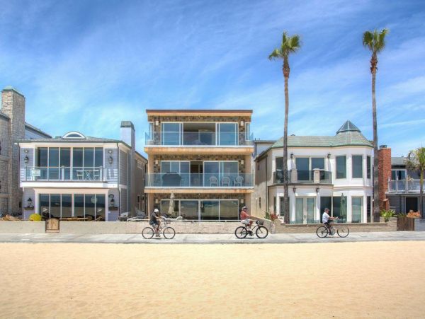 Newport Beach Condo 998431