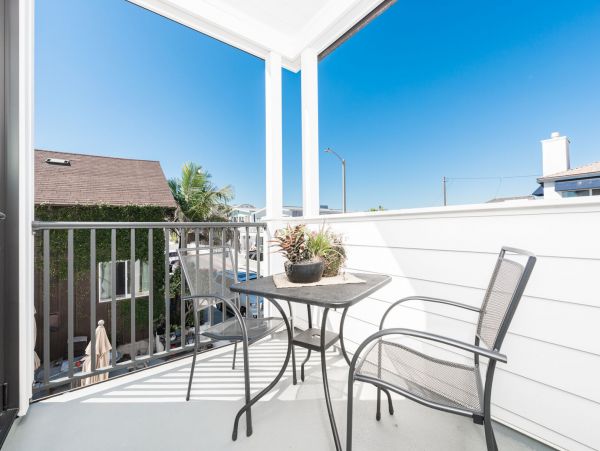 Newport Beach Home 998432