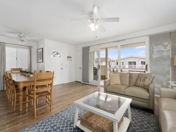 Newport Beach Home 998433