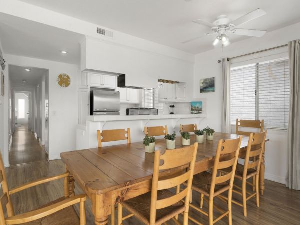 Newport Beach Home 998433