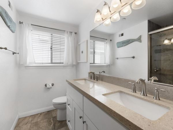 Newport Beach Home 998433