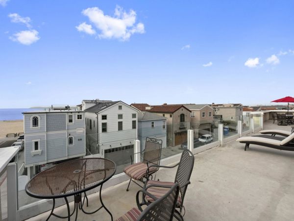 Newport Beach Home 998433