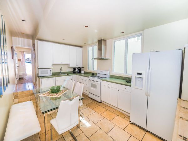 Newport Beach Condo 998434