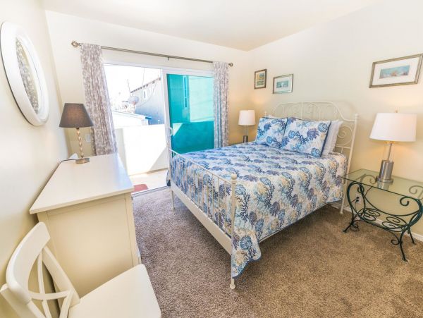 Newport Beach Condo 998434