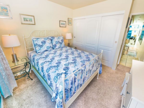 Newport Beach Condo 998434