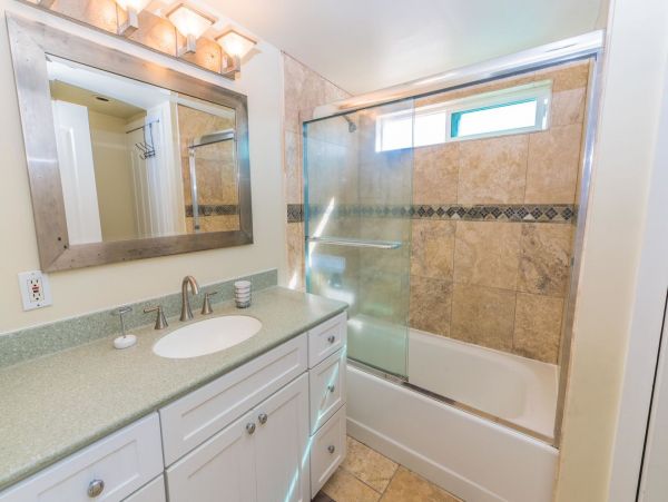 Newport Beach Condo 998434