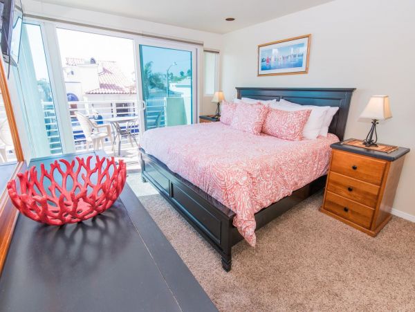 Newport Beach Condo 998434