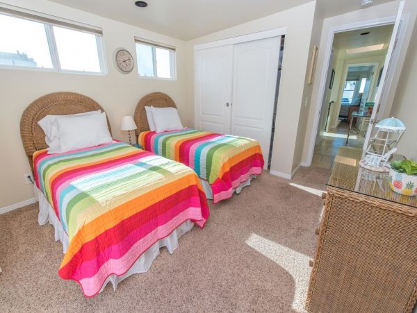 Newport Beach Condo 998434