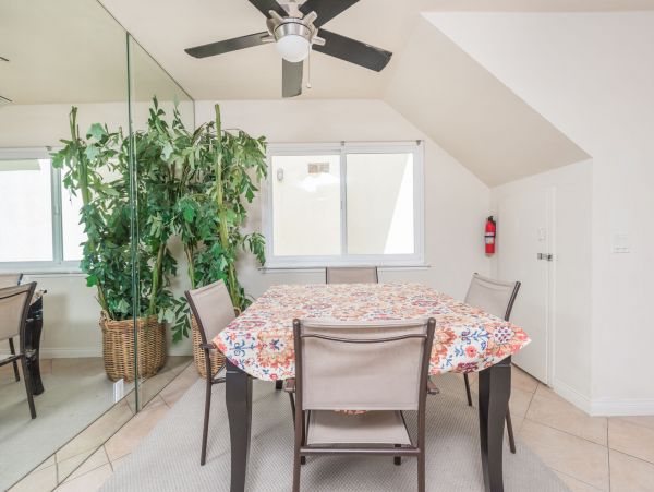 Newport Beach Home 998436