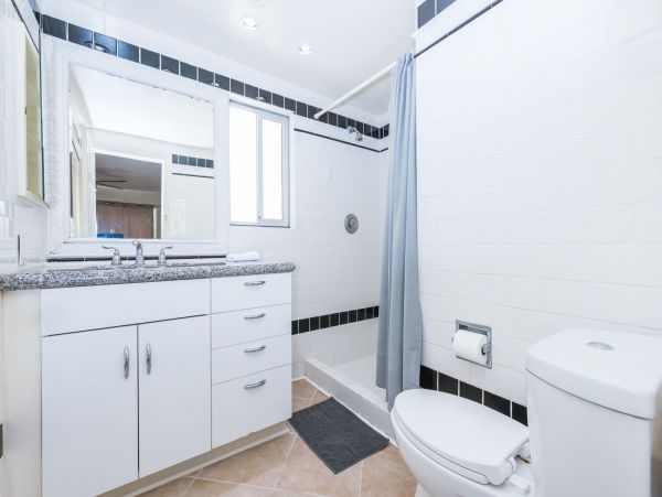 Newport Beach Home 998436