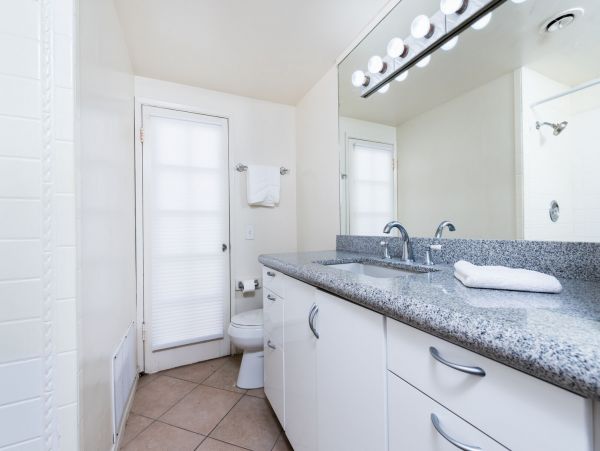 Newport Beach Home 998436