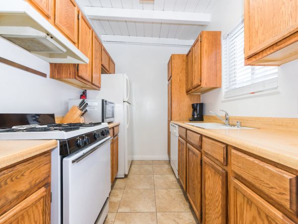Newport Beach Home 998437