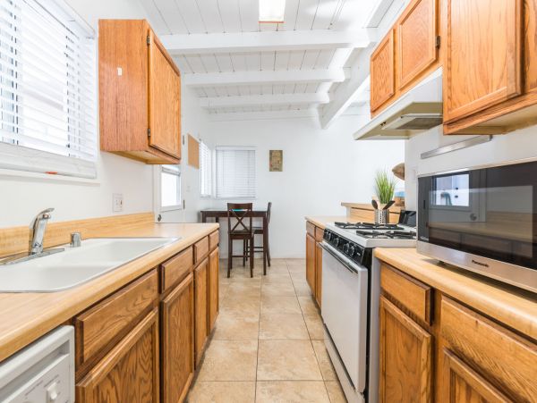 Newport Beach Home 998437