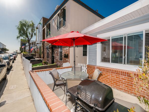 Newport Beach Home 998437