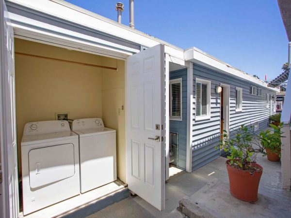 Newport Beach Home 998437