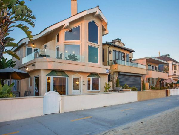 Newport Beach Home 998438