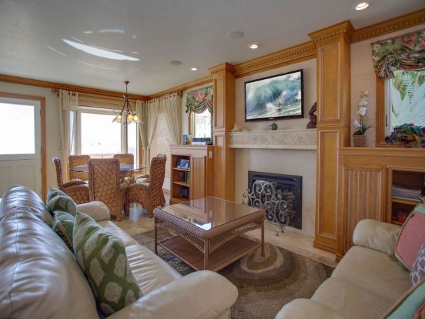 Newport Beach Home 998438