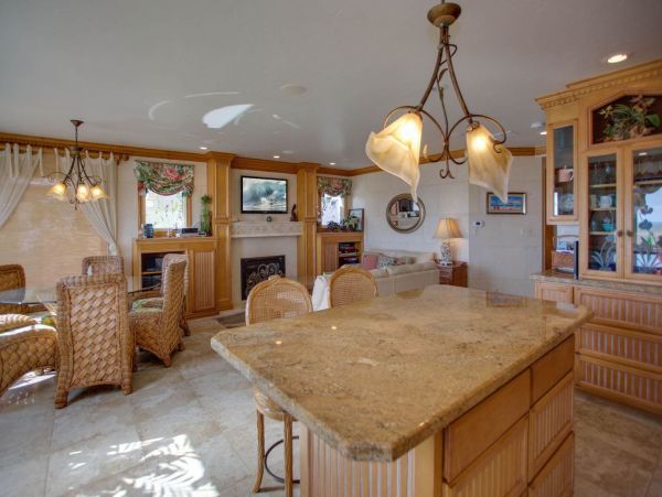 Newport Beach Home 998438