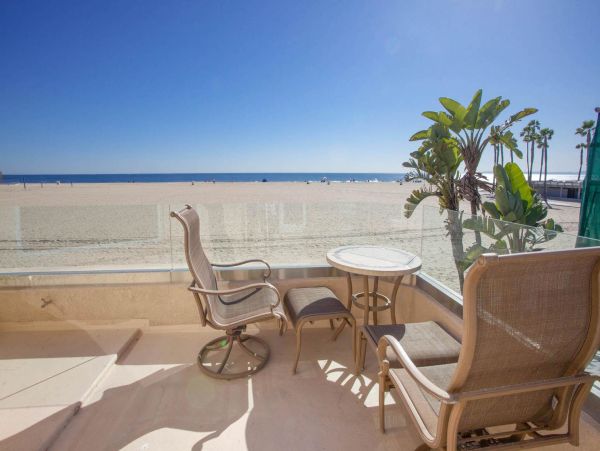 Newport Beach Home 998438