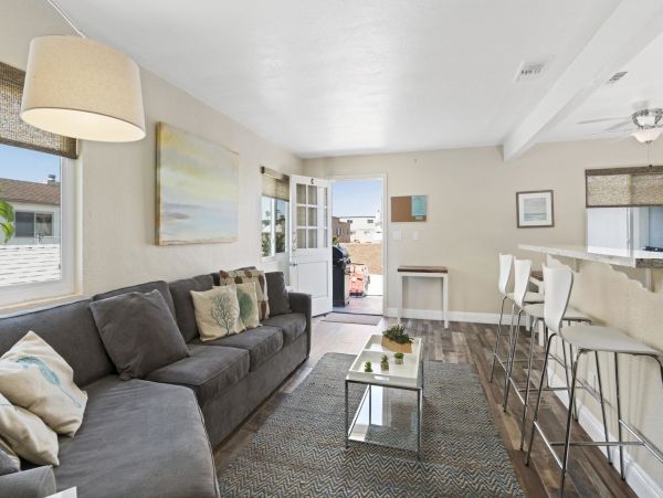 Newport Beach Condo 998439